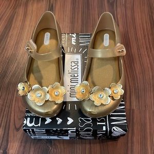 Mini Melissa special ultra girl gold pearl shoes